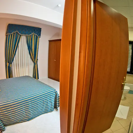 Niagara Szálloda 3*