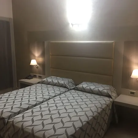 מלון Niagara קטנזארו