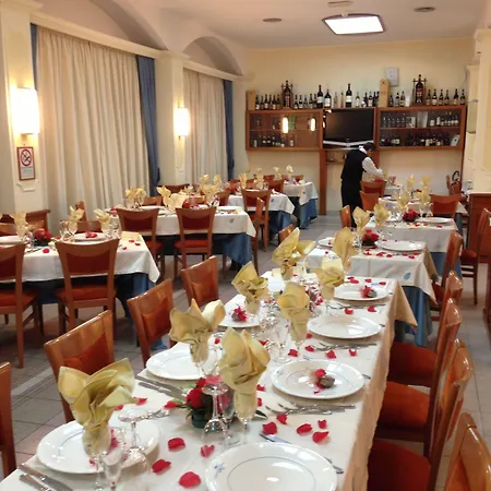 Niagara מלון קטנזארו